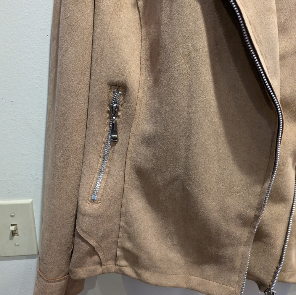 Tan Women's Jacket Size XL - Picture 4 of 14